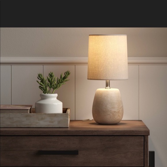NWT Two Pack- Threshold Table Top Lamps with lampshade. - Picture 8 of 8